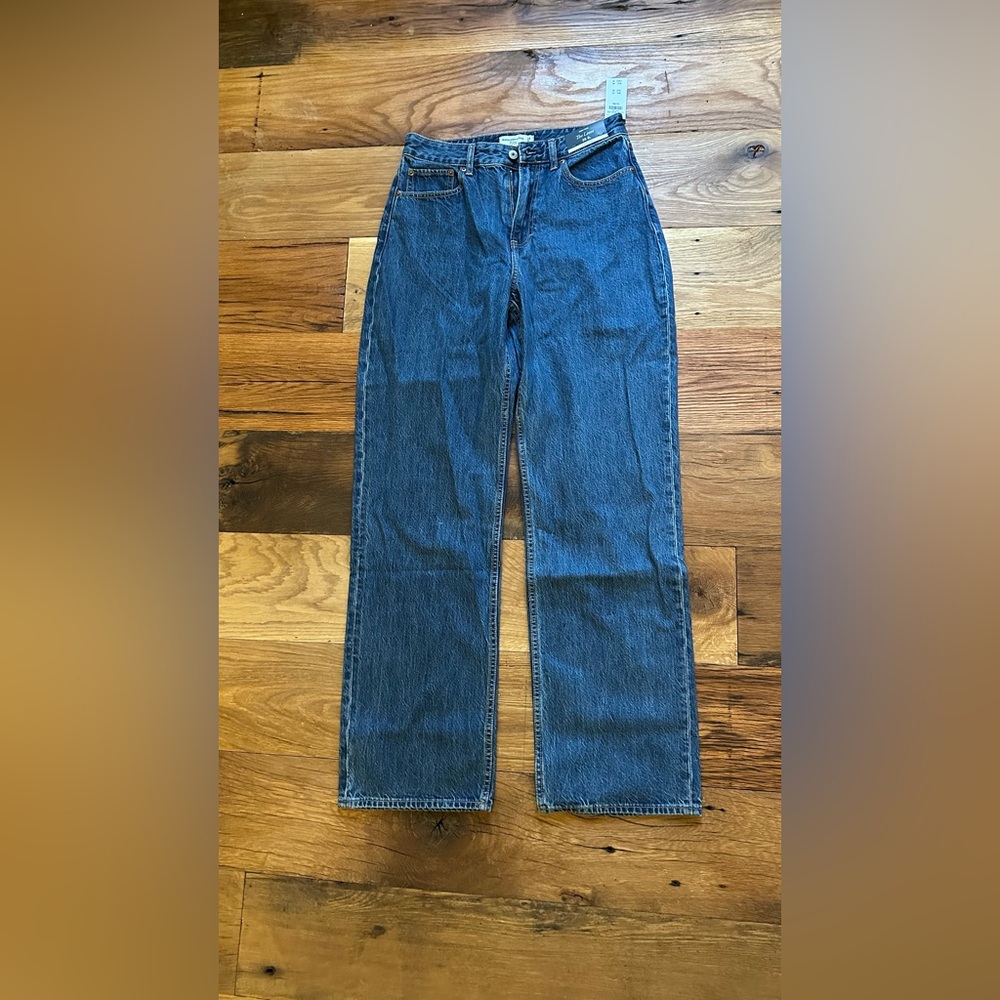 Abercrombie & Fitch Blue Jeans “the loose”